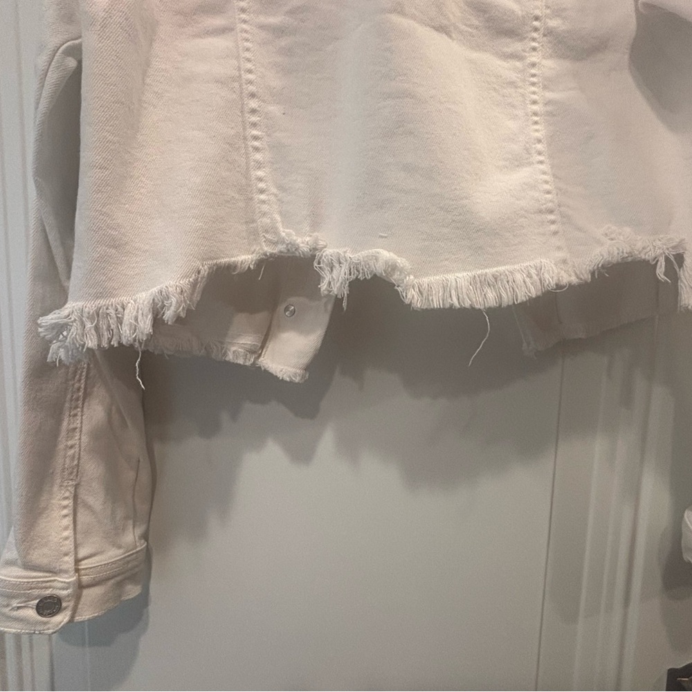 Cello Off-White Cropped Denim Jacket - Picture 11 of 11